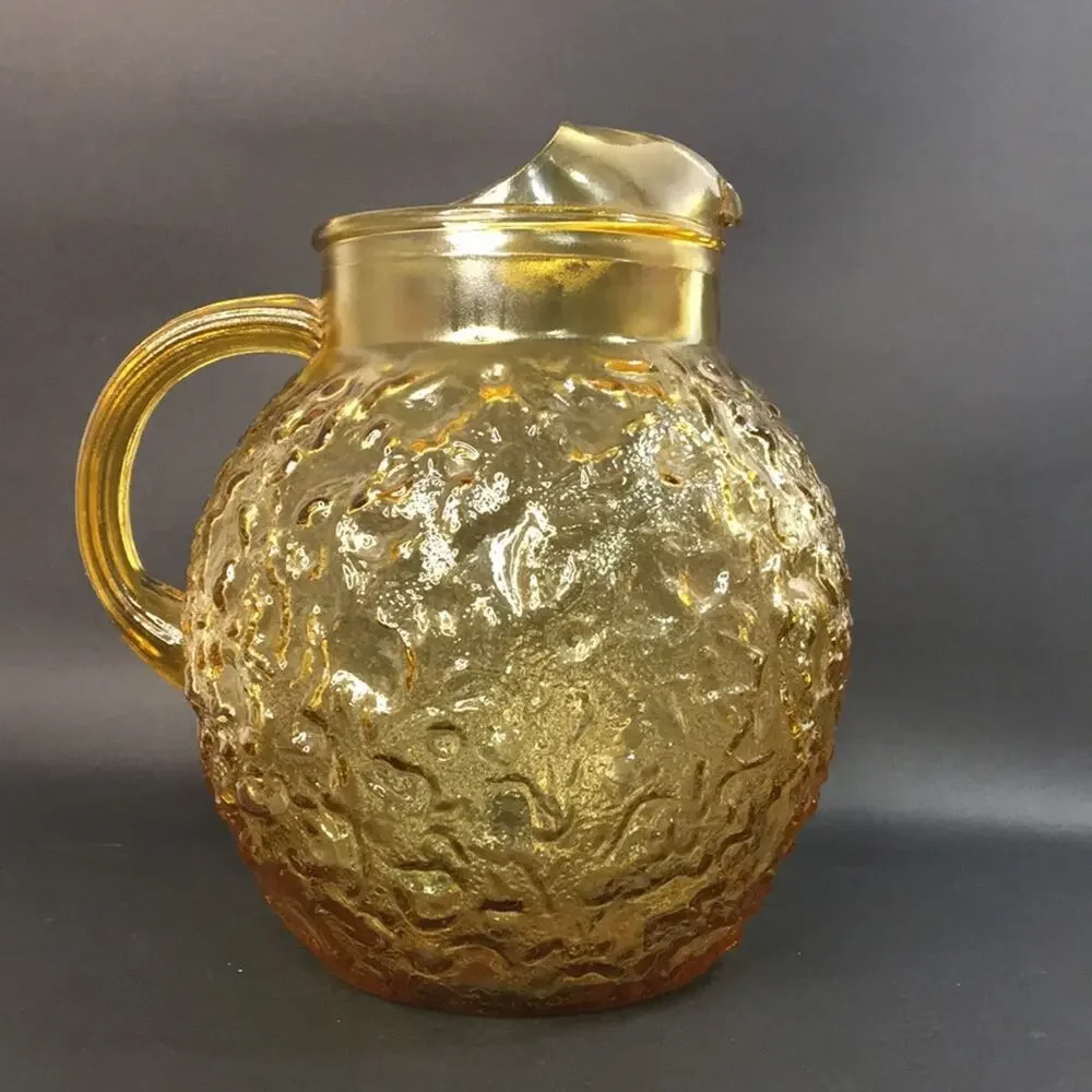 ANCHOR HOCKING Amber Colored Milano Lido Crinkle 96-ounce Round Tea Pitcher